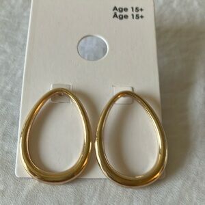 GAP: Gold Teardrop Earrings
